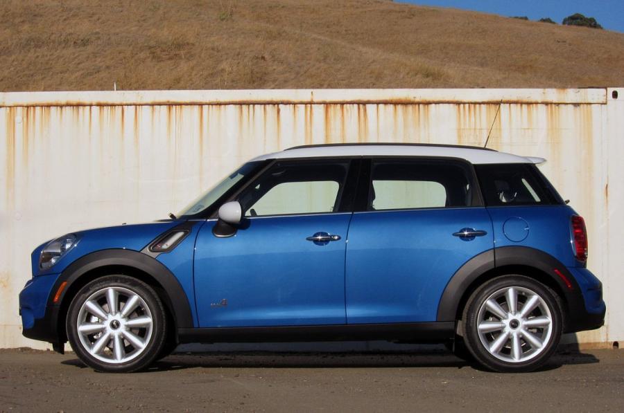  Mini Cooper S Countryman All4 2011 года  (фото 11 из 44)